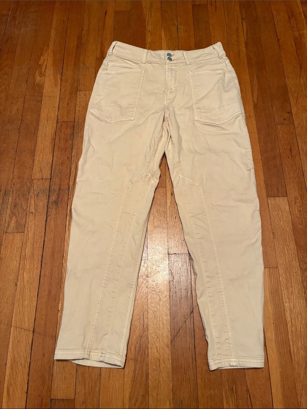 Anthropologie Pilcro Wanderer Relaxed Straight Jeans in Beige, Women’s size 29